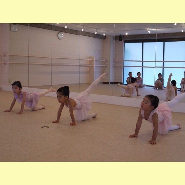 杉並区高円寺のハナバレエスクール　レッスン風景