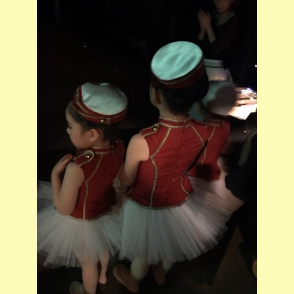 2017年スタジオパフォーマンス　舞台袖の様子　杉並区高円寺のハナバレエスクール